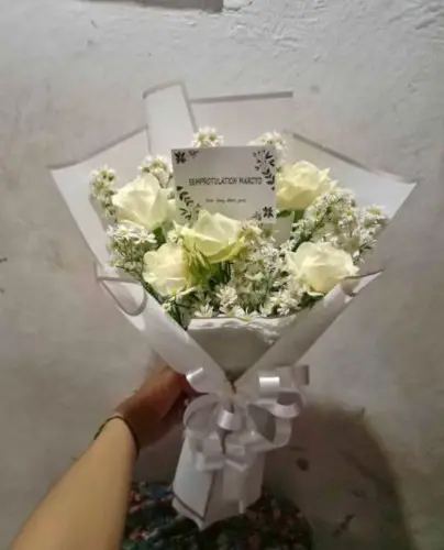 Buket Bunga Wisuda Murah di Yayasan Sosial Rumah Duka Palangkaraya